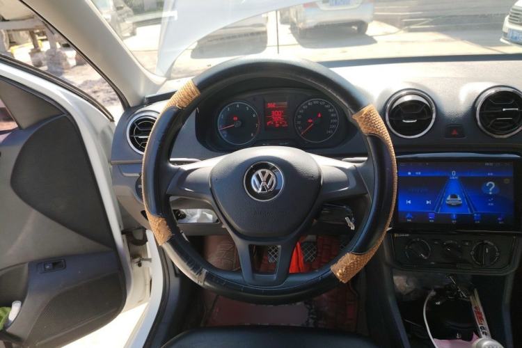 Used Volkswagen Jetta 2019 Dream Edition 1.4L Manual Fashion Version Steering Wheel