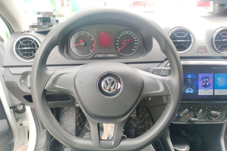 Used Volkswagen Jetta 2019 Dream Edition 1.4L Manual Fashion Version Steering Wheel