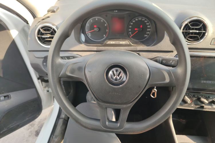 Used Volkswagen Jetta 2019 Dream Edition 1.4L Manual Fashion Version Steering Wheel