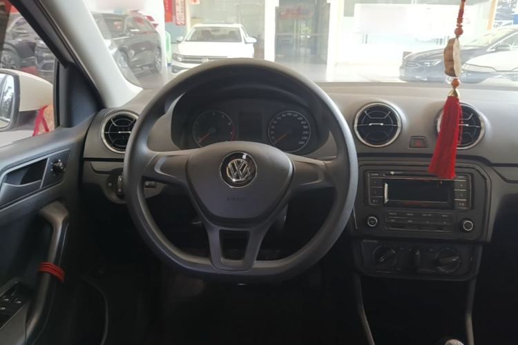 Used Volkswagen Jetta 2019 Dream Edition 1.4L Manual Fashion Version Steering Wheel