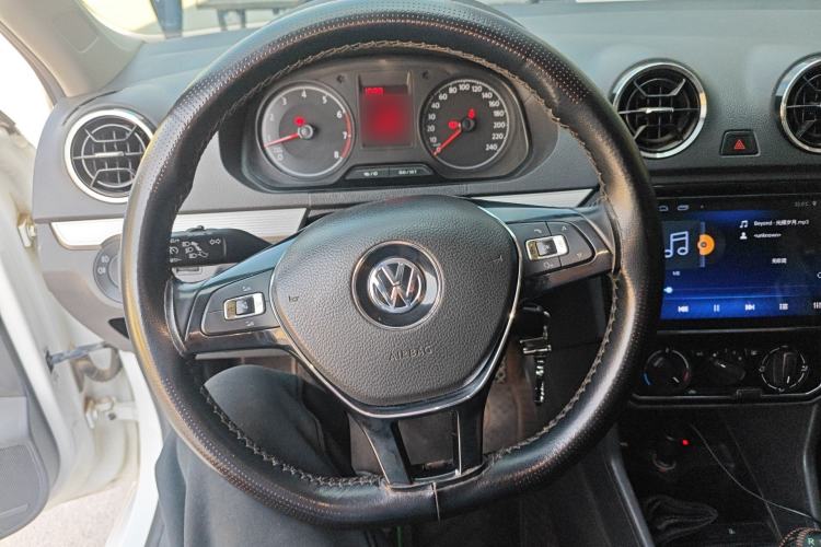 Used Volkswagen Jetta 2019 Dream Edition 1.5L Manual Comfort Version Steering Wheel