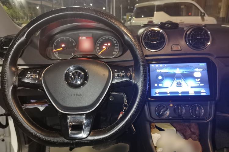 Used Volkswagen Jetta 2019 Dream Edition 1.4L Manual Fashion Version Steering Wheel