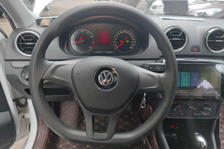 Used Volkswagen Jetta 2019 Dream Edition 1.5L Automatic Fashionable Version Steering Wheel