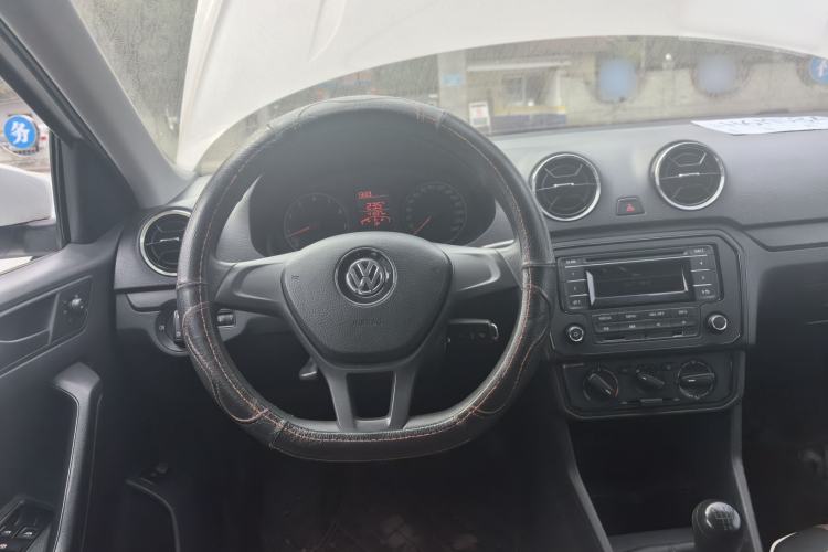 Used Volkswagen Jetta 2019 Dream Edition 1.4L Manual Fashion Version Steering Wheel
