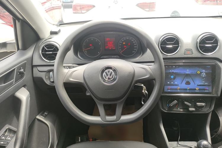 Used Volkswagen Jetta 2019 Dream Edition 1.4L Manual Fashion Version Steering Wheel