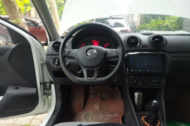 Used Volkswagen Jetta 2019 Dream Edition 1.4L Manual Fashion Version Steering Wheel