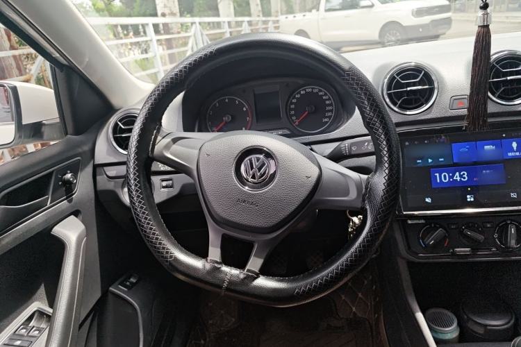 Used Volkswagen Jetta 2019 Dream Edition 1.4L Manual Fashion Version Steering Wheel