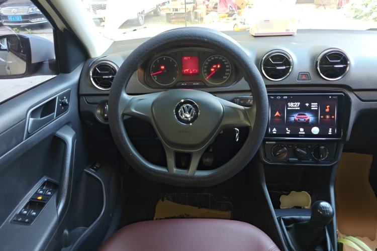 Used Volkswagen Jetta 2019 Dream Edition 1.5L Manual Fashion Version Steering Wheel