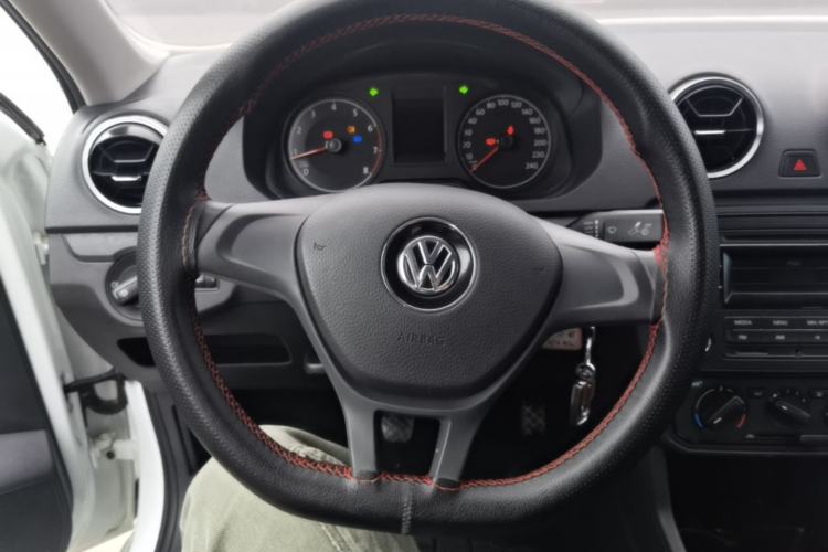 Used Volkswagen Jetta 2019 Dream Edition 1.5L Manual Fashion Version Steering Wheel
