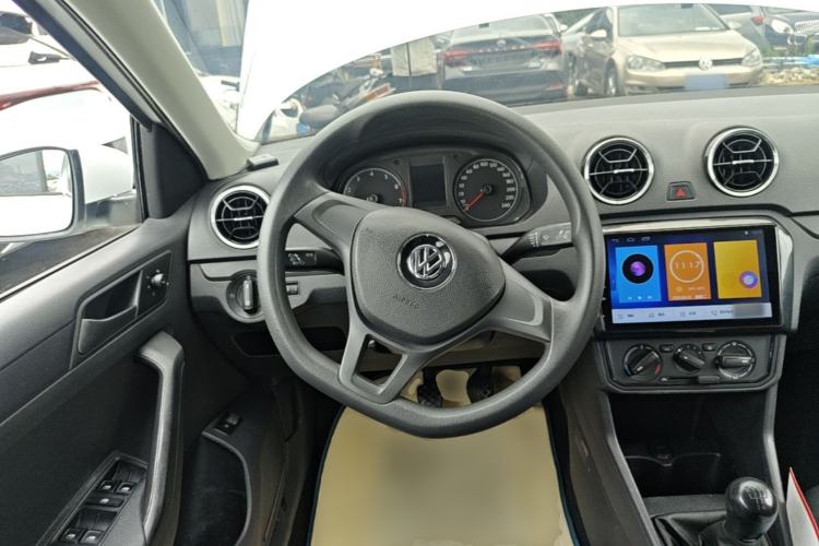 Used Volkswagen Jetta 2019 Dream Edition 1.4L Manual Fashion Version Steering Wheel