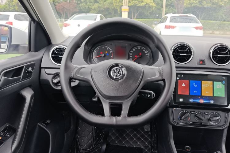 Used Volkswagen Jetta 2019 Dream Edition 1.4L Manual Fashion Version Steering Wheel