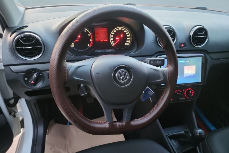 Used Volkswagen Jetta 2019 Dream Edition 1.4L Manual Fashion Version Steering Wheel