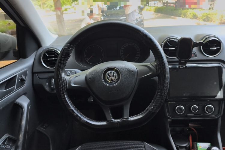 Used Volkswagen Jetta 2019 Dream Edition 1.4L Manual Fashion Version Steering Wheel