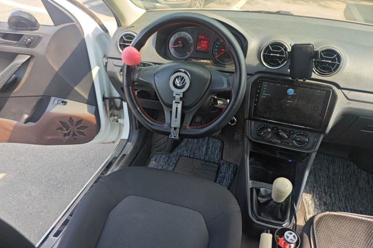 Used Volkswagen Jetta 2019 Dream Edition 1.4L Manual Fashion Version Steering Wheel