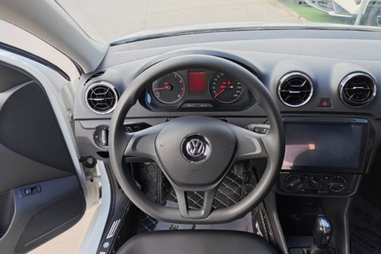 Used Volkswagen Jetta 2019 Dream Edition 1.5L Automatic Fashionable Version Steering Wheel