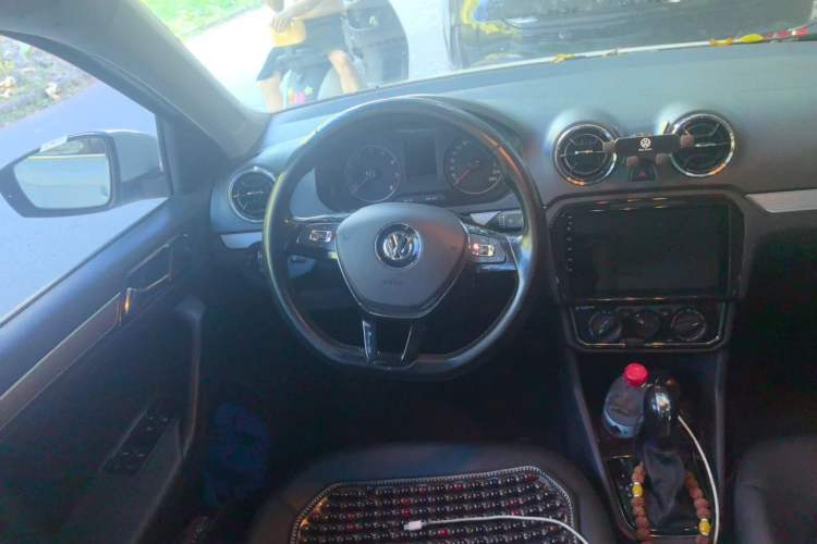 Used Volkswagen Jetta 2019 Dream Edition 1.5L Automatic Comfort Version Steering Wheel