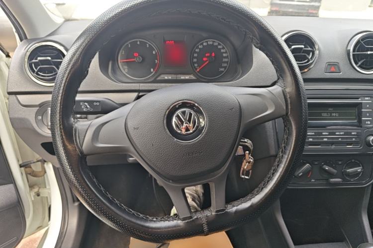 Used Volkswagen Jetta 2019 Dream Edition 1.4L Manual Fashion Version Steering Wheel