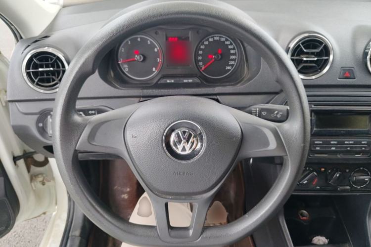 Used Volkswagen Jetta 2019 Dream Edition 1.5L Manual Fashion Version Steering Wheel