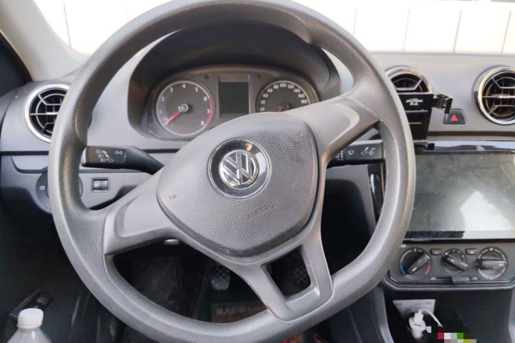 Used Volkswagen Jetta 2019 Dream Edition 1.4L Manual Fashion Version Steering Wheel