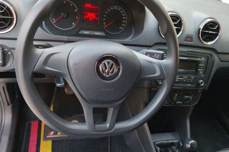 Used Volkswagen Jetta 2019 Dream Edition 1.4L Manual Fashion Version Steering Wheel