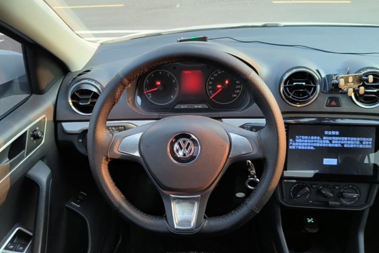 Used Volkswagen Jetta 2019 Dream Edition 1.5L Manual Fashion Version Steering Wheel