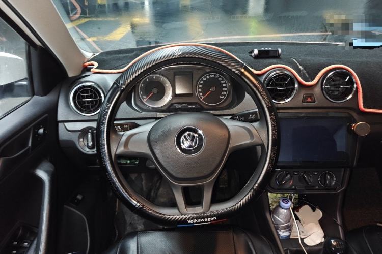 Used Volkswagen Jetta 2019 Dream Edition 1.4L Manual Fashion Version Steering Wheel