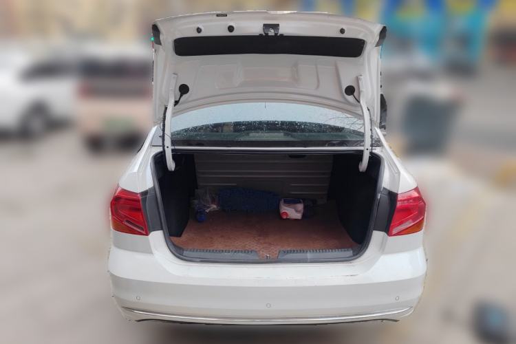 Used Volkswagen Jetta 2019 Dream Edition 1.5L Automatic Comfort Version Trunk