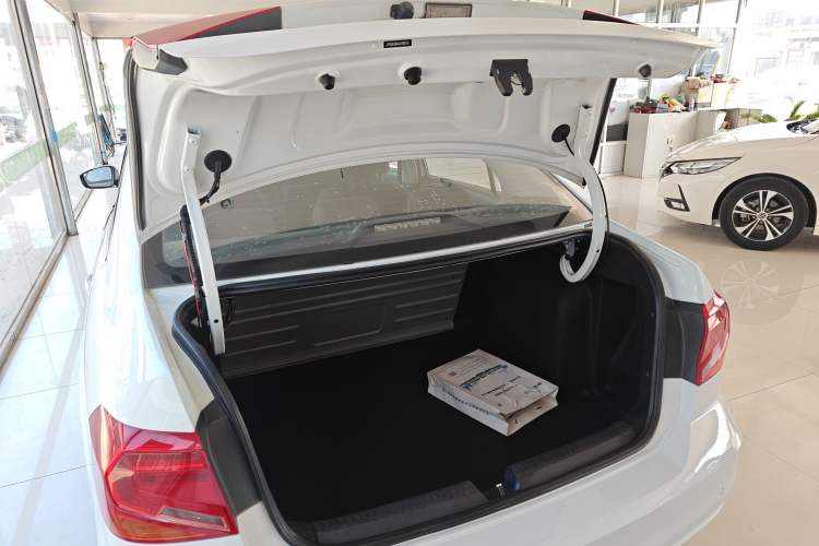 Used Volkswagen Jetta 2019 Dream Edition 1.4L Manual Fashion Version Trunk