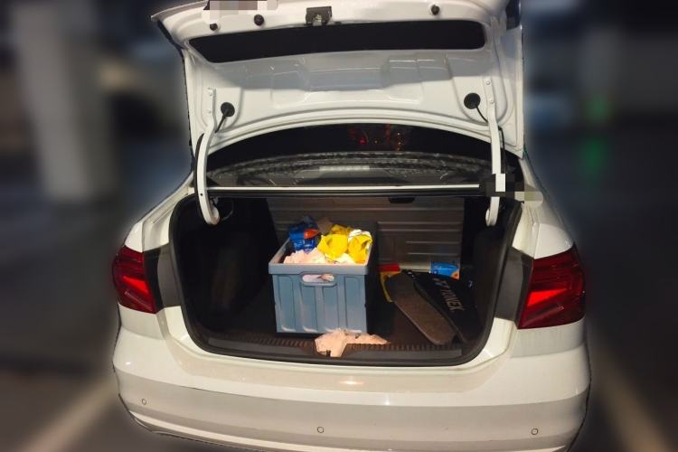 Used Volkswagen Jetta 2019 Dream Edition 1.5L Manual Fashion Version Trunk