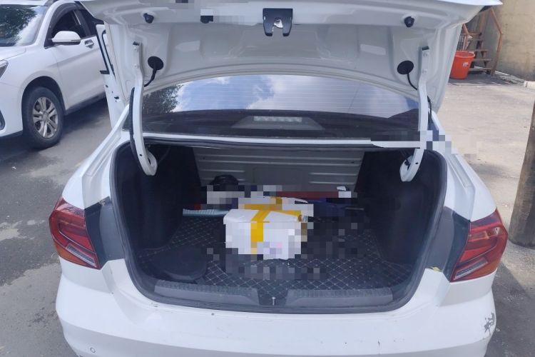 Used Volkswagen Jetta 2019 Dream Edition 1.5L Manual Fashion Version Trunk