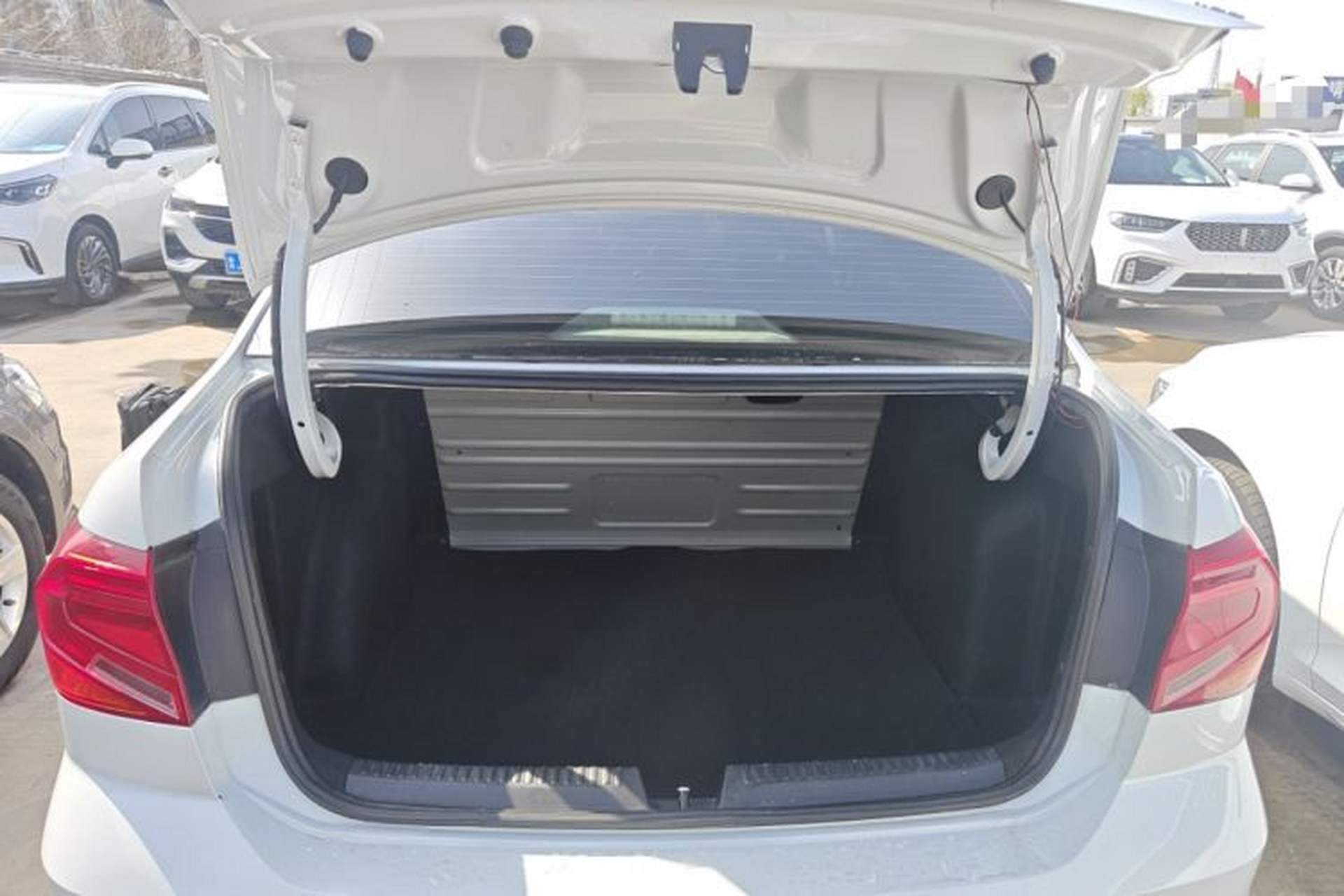 Used Volkswagen Jetta 2019 Dream Edition 1.5L Manual Comfort Version Trunk