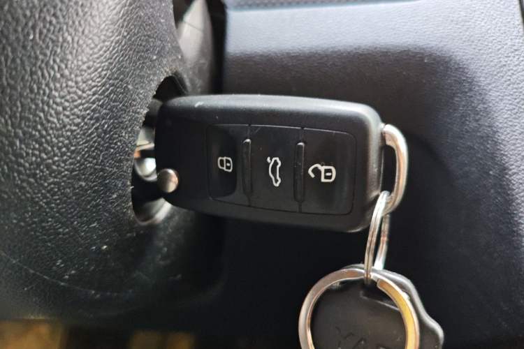 Used Volkswagen Jetta 2019 Dream Edition 1.5L Manual Fashion Version Vehicle Key