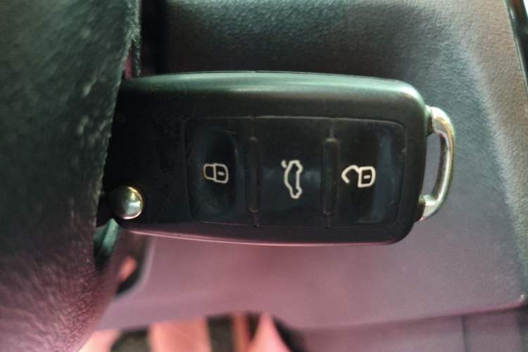 Used Volkswagen Jetta 2019 Dream Edition 1.5L Manual Comfort Version Vehicle Key