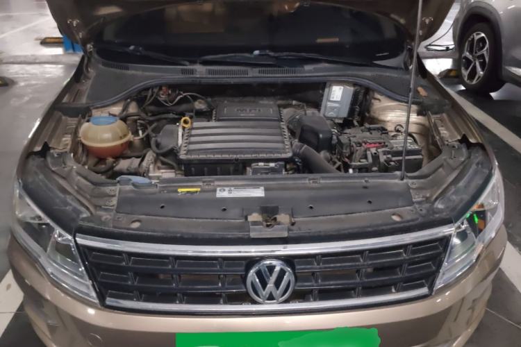 Used Volkswagen Jetta 2019 Dream Edition 1.5L Automatic Fashionable Version Engine Bay