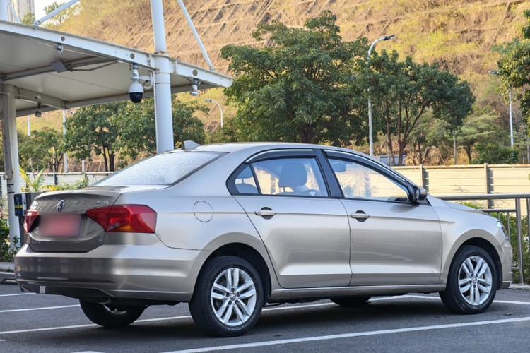 Used Volkswagen Jetta 2019 Dream Edition 1.5L Automatic Fashionable Version Exterior 5