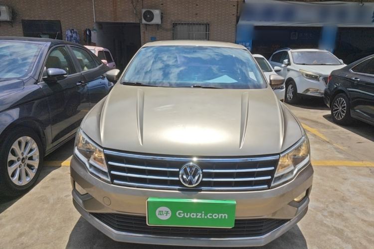 Used Volkswagen Jetta 2019 Dream Edition 1.5L Automatic Comfort Version Front