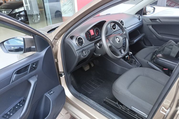 Used Volkswagen Jetta 2019 Dream Edition 1.5L Automatic Fashionable Version Interior 3