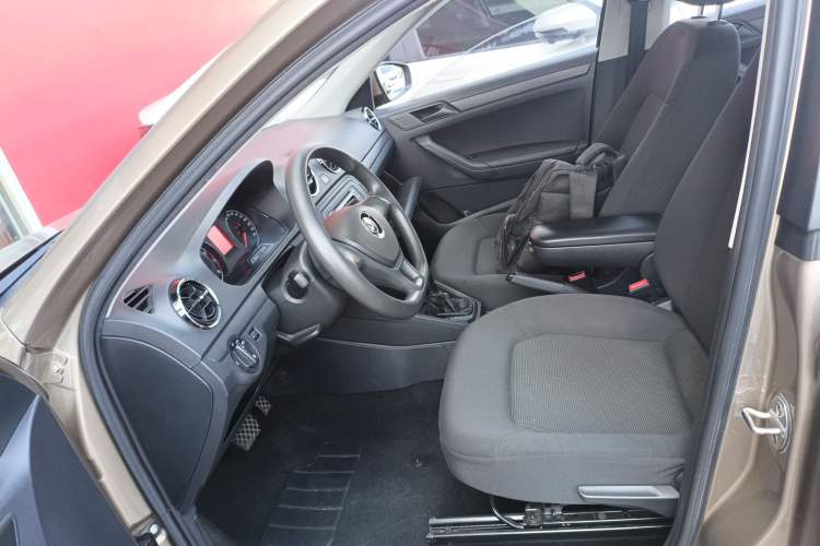 Used Volkswagen Jetta 2019 Dream Edition 1.5L Automatic Fashionable Version Left Front Seat