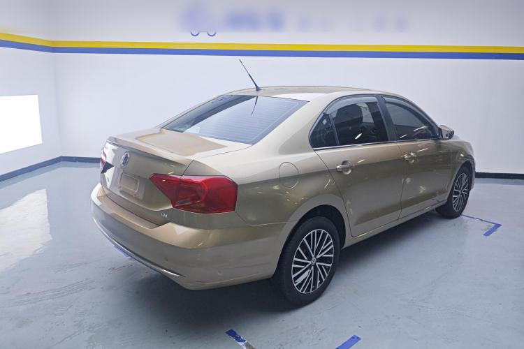 Used Volkswagen Jetta 2019 Dream Edition 1.5L Automatic Comfort Version Rear Right 45 Deg