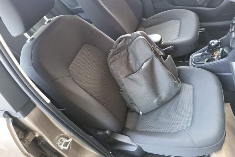 Used Volkswagen Jetta 2019 Dream Edition 1.5L Automatic Fashionable Version Right Front Seat