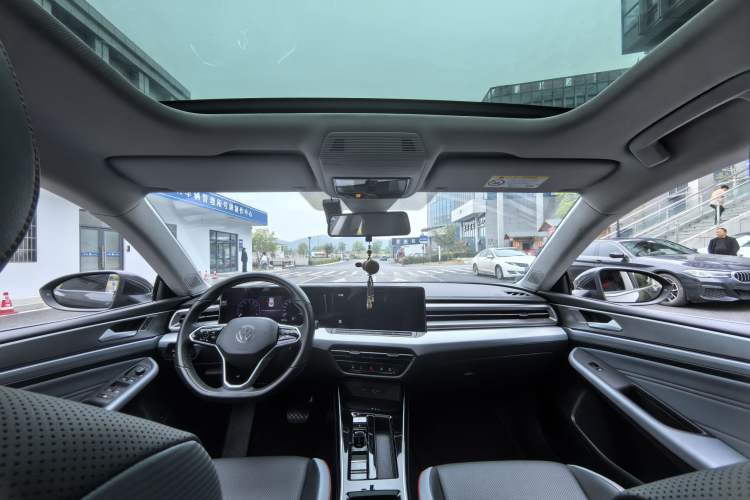 Used Volkswagen Lamando 2022 Lavida L 280TSI DSG Cool & Spicy Edition Interior 3