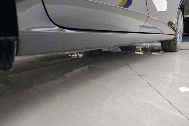 Used Volkswagen Lamando 2024 Lavida L 280TSI DSG Spicy Edition Right Side Sill