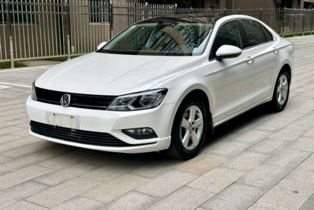 Used Volkswagen Lamando 2015 230TSI Manual Trend Edition