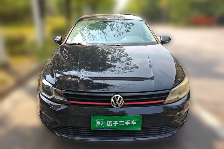 Used Volkswagen Lamando 2015 230TSI Manual Trend Edition Front