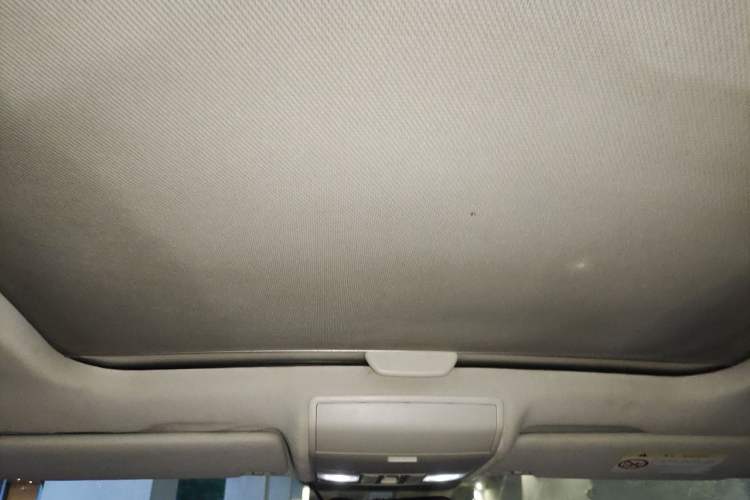 Used Volkswagen Lamando 2015 280TSI Manual Comfort Edition Headliner