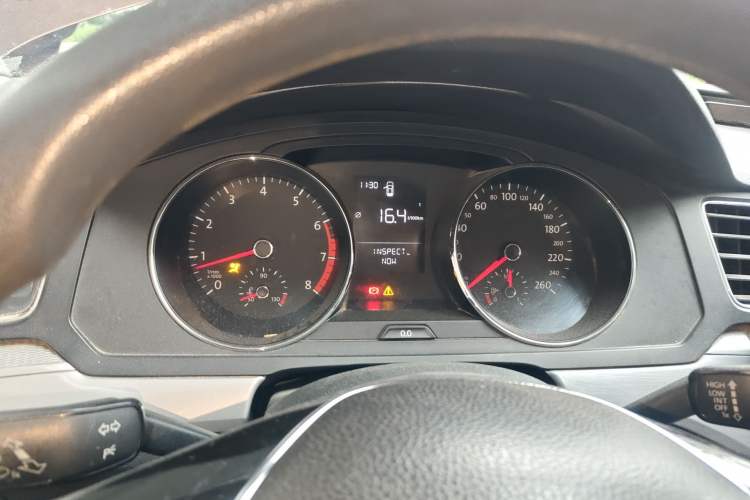Used Volkswagen Lamando 2015 230TSI Manual Trend Edition Instrument Cluster