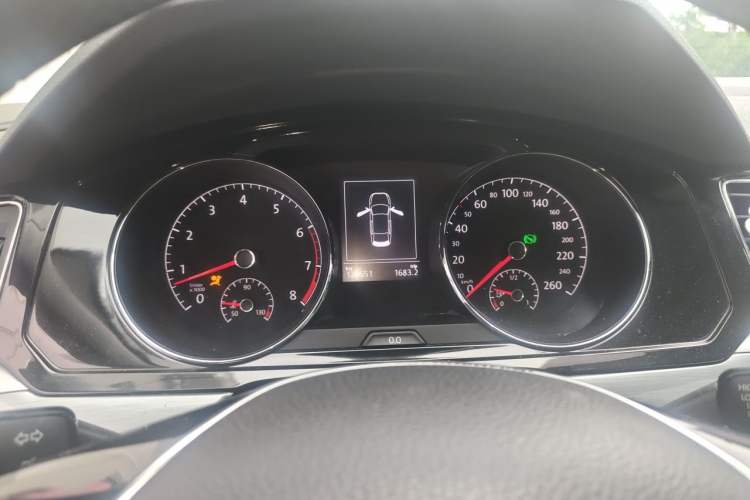 Used Volkswagen Lamando 2015 280TSI DSG Comfort Edition Instrument Cluster