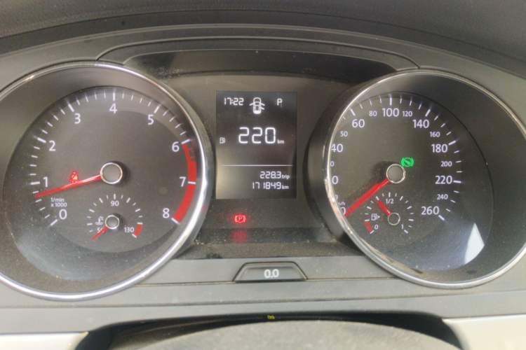 Used Volkswagen Lamando 2015 230TSI DSG Fashion Edition Instrument Cluster