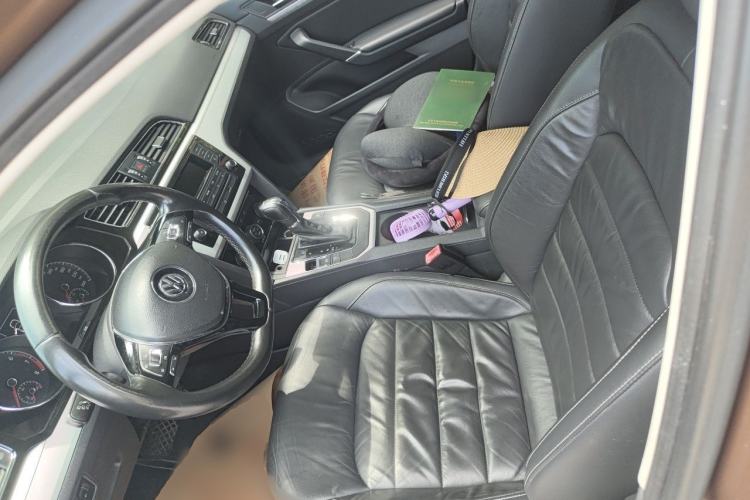 Used Volkswagen Lamando 2015 280TSI DSG Comfort Edition Left Front Seat