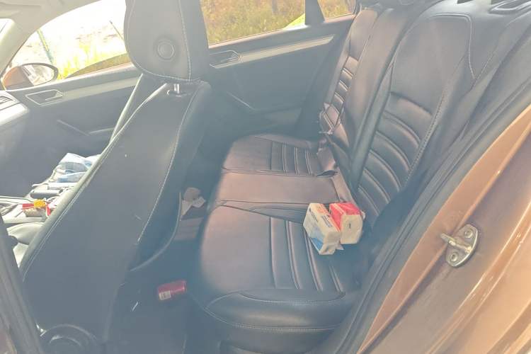 Used Volkswagen Lamando 2015 230TSI Manual Trend Edition Left Rear Seat